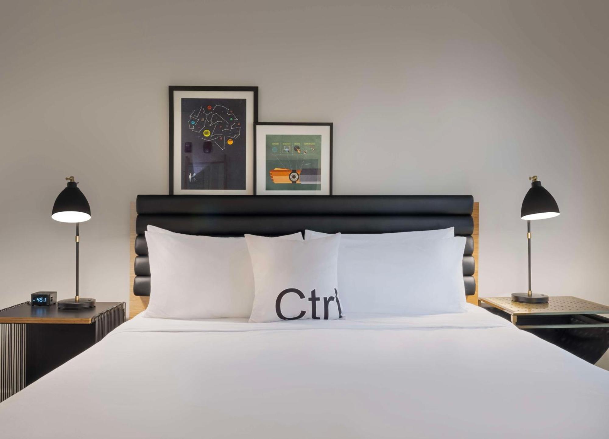Freepoint Hotel Cambridge, Tapestry Collection By Hilton Exterior photo
