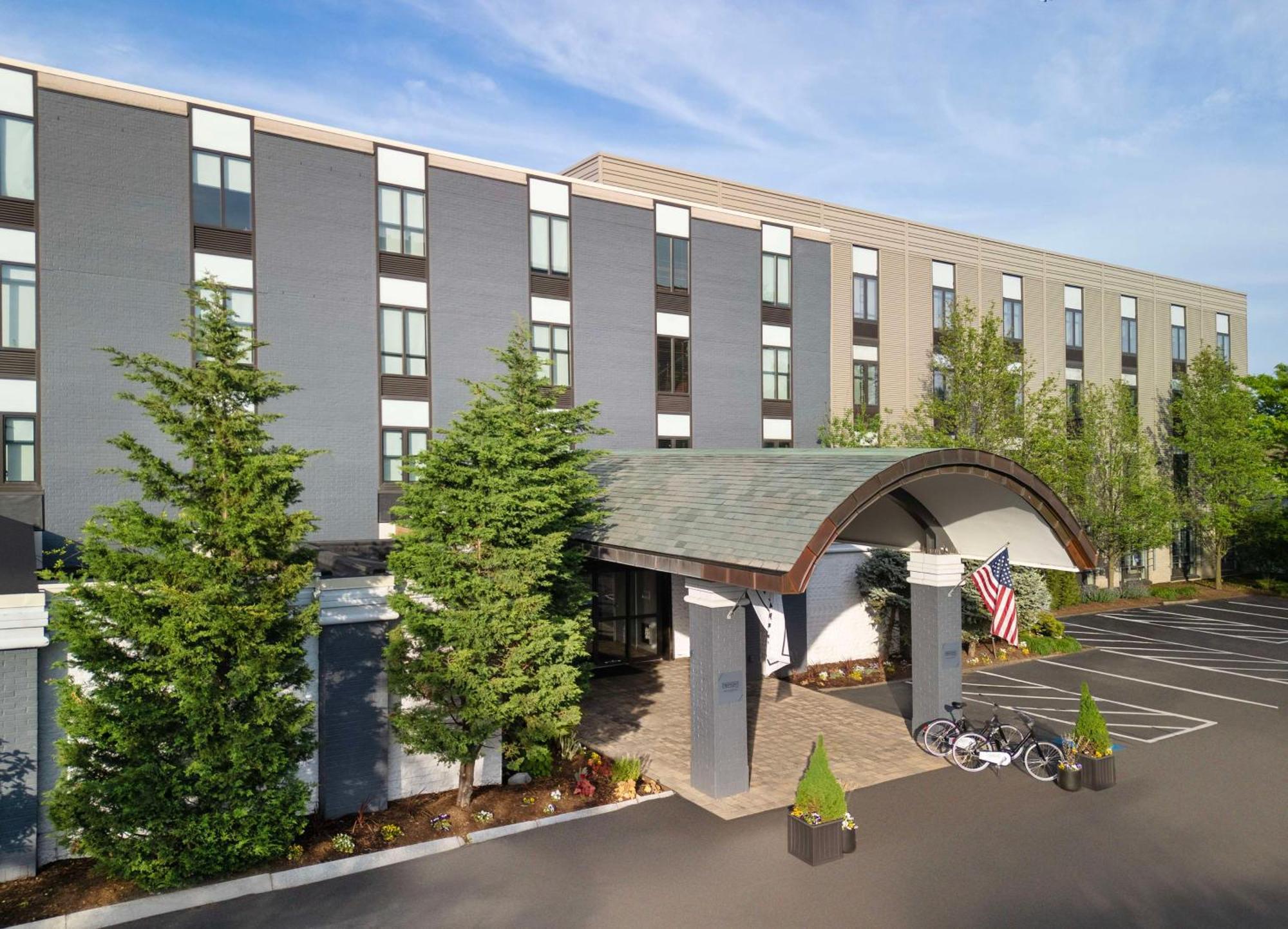 Freepoint Hotel Cambridge, Tapestry Collection By Hilton Exterior photo